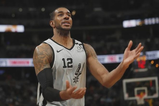 比赛中双方 比赛中双方