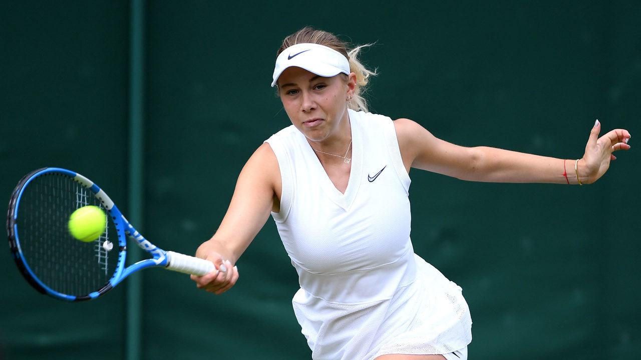 中超积分榜：上海双雄、山东、津门虎同积7分，亚泰、三镇0分.